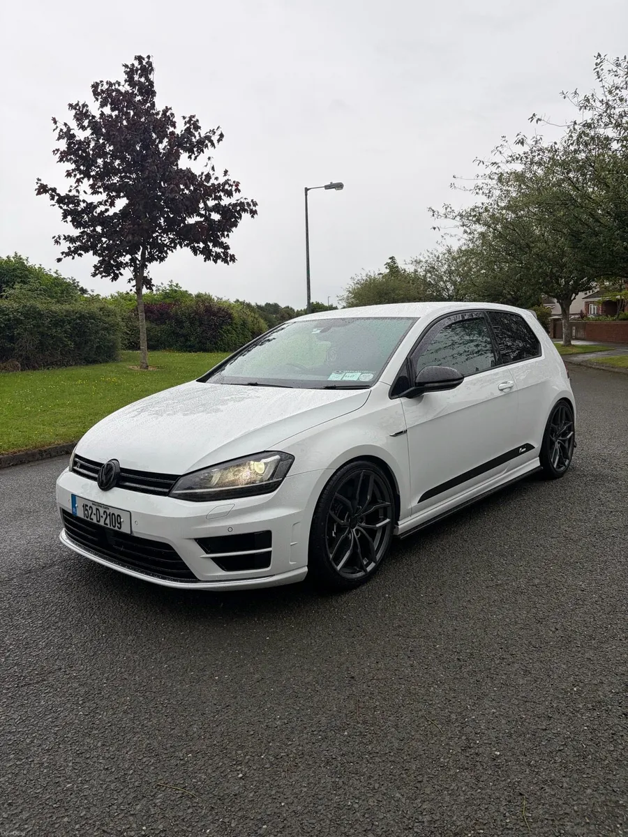 Volkswagen Golf R DSG - Image 2