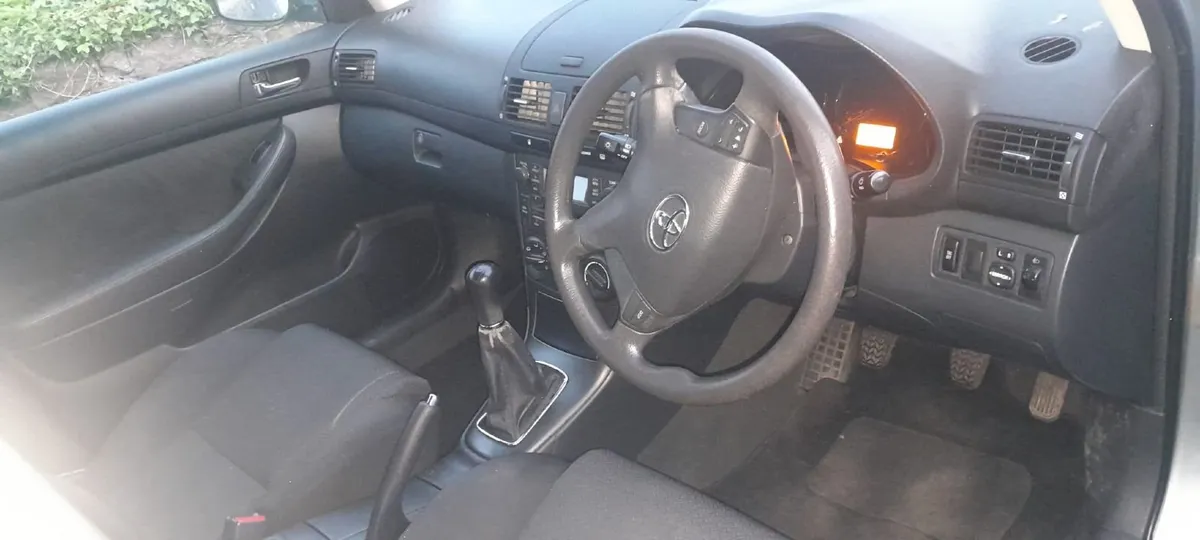 Toyota Avensis 2008 - Image 4