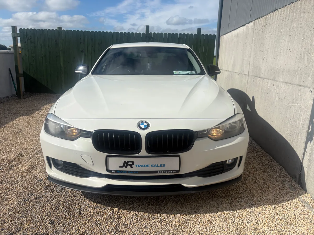 BMW 3-Series 2015 - Image 3