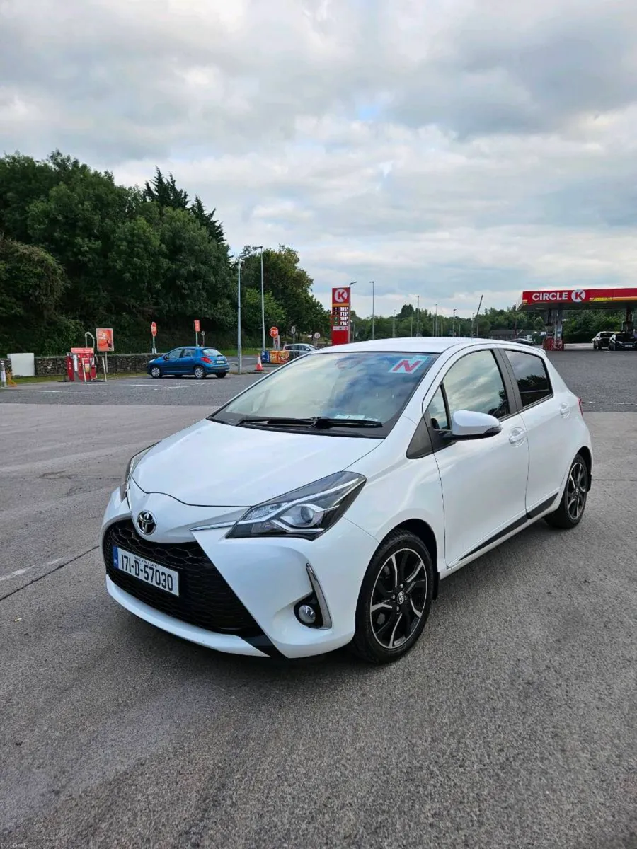 Toyota Yaris 1.5 2017 - Image 3