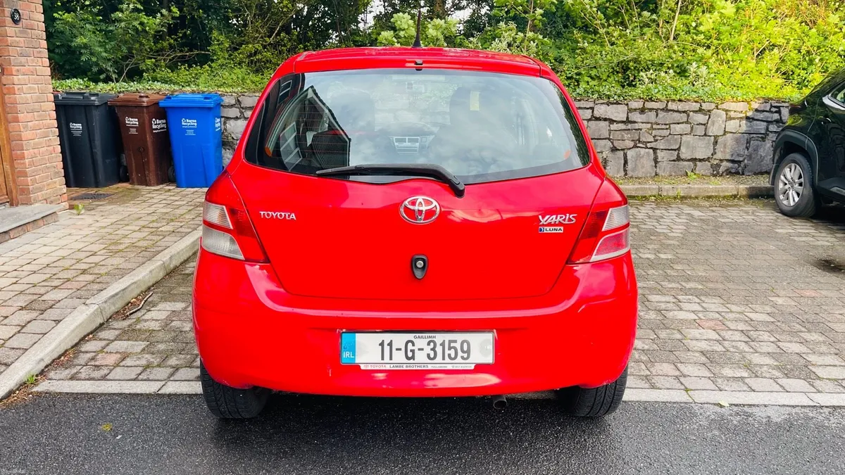 Toyota Yaris 1.3L Automatic 2011 - Image 3