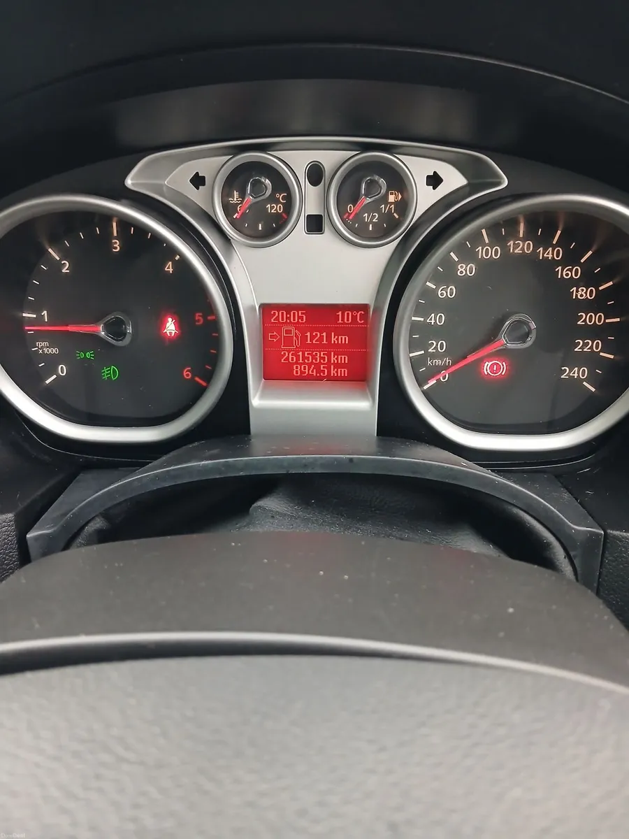 Ford Focus NCT 01/27 TAX 06/26 - Image 2