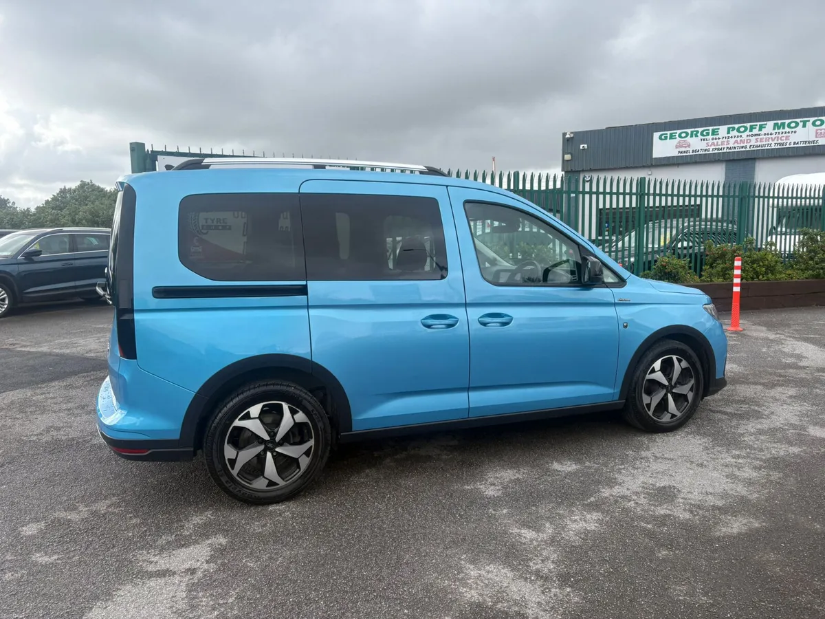 Ford Tourneo Connect 2022 - Image 4