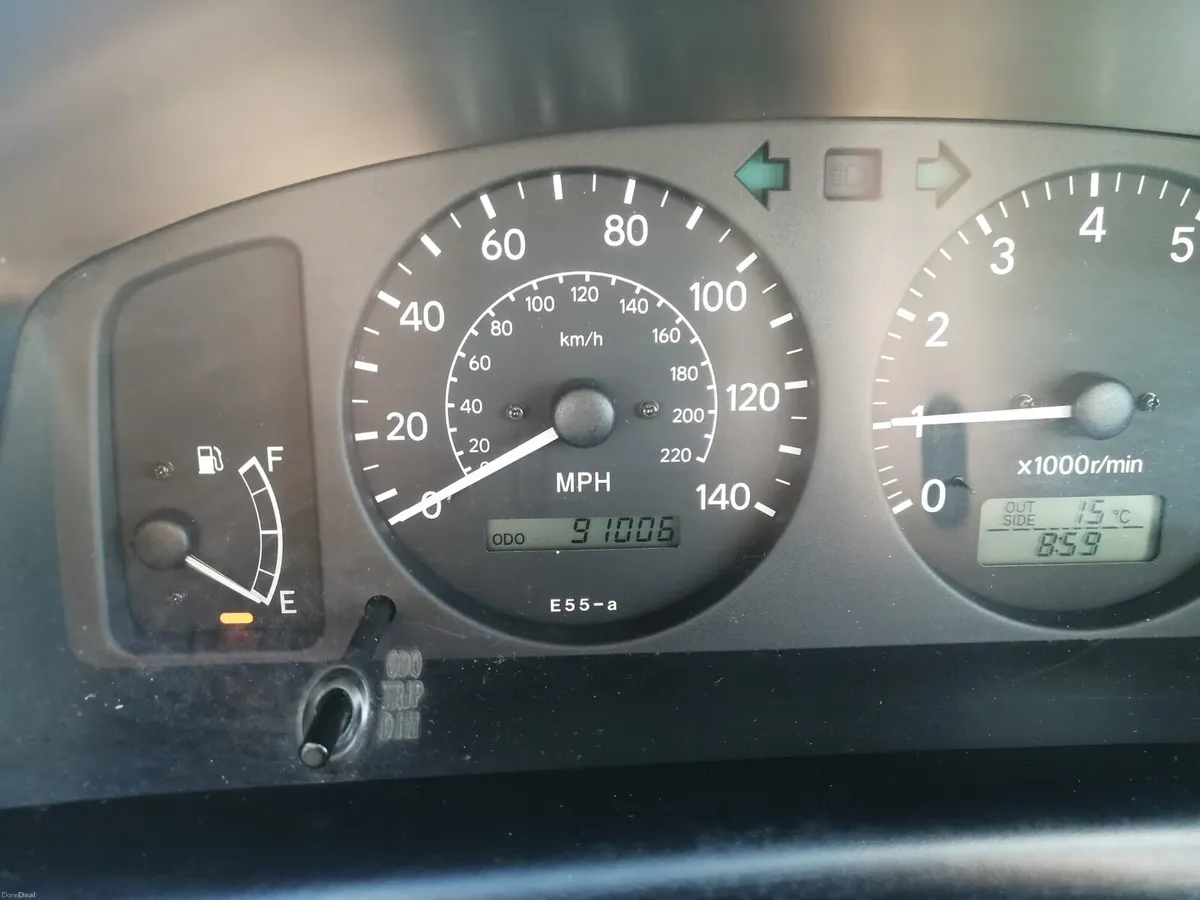 Toyota Corolla - Image 5
