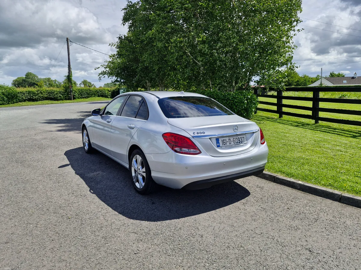 Mercedes-Benz C-Class Automatic (NCT & TAXED)!!! - Image 4