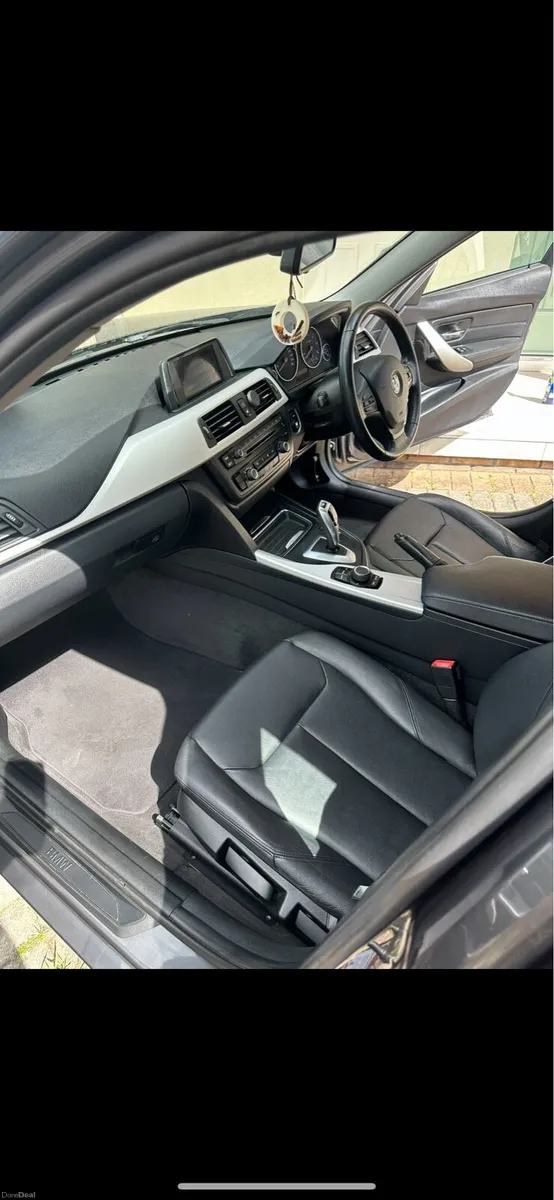 BMW 316D - Image 3