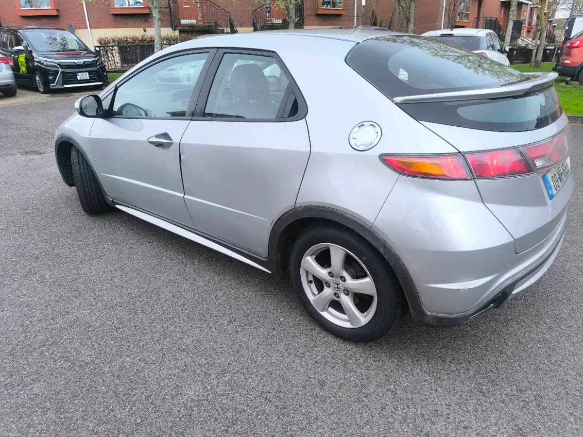 Honda civic - Image 5