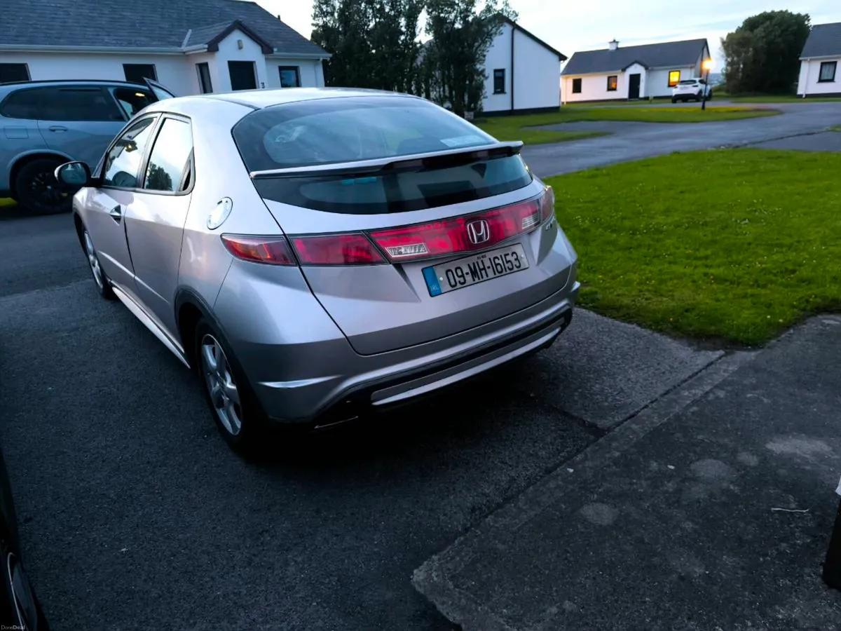 Honda civic - Image 1