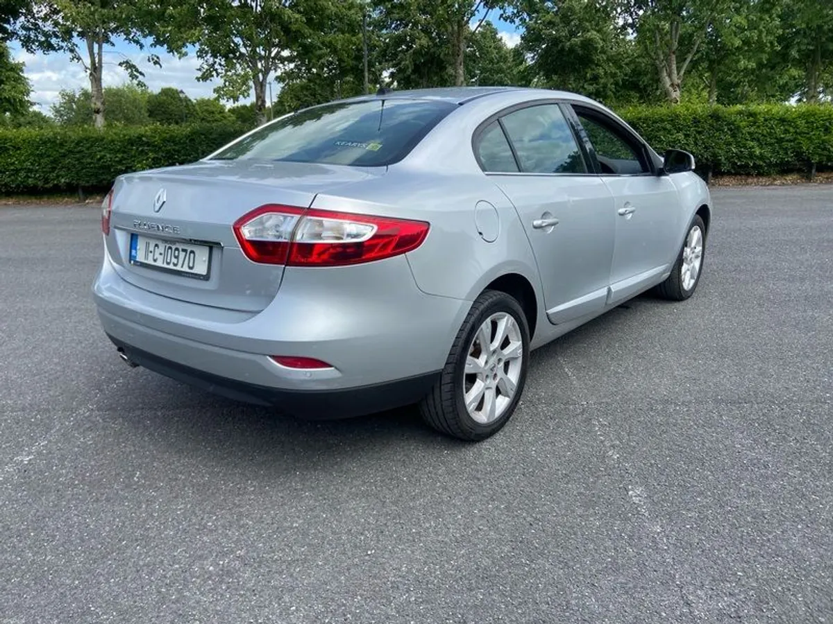 2011 Renault Fluence 1.5 DCI 110 TomTom - Image 3
