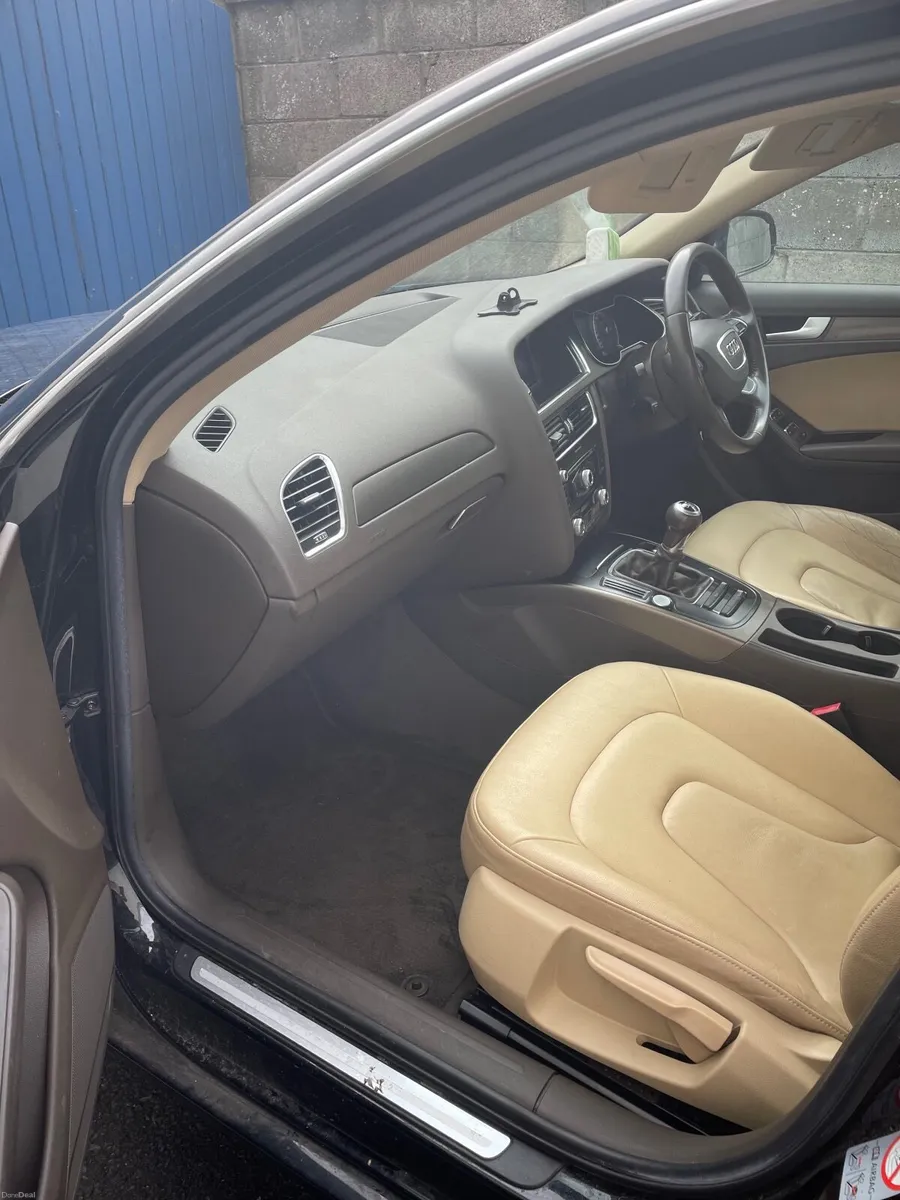 Audi A4 2012 - Image 2