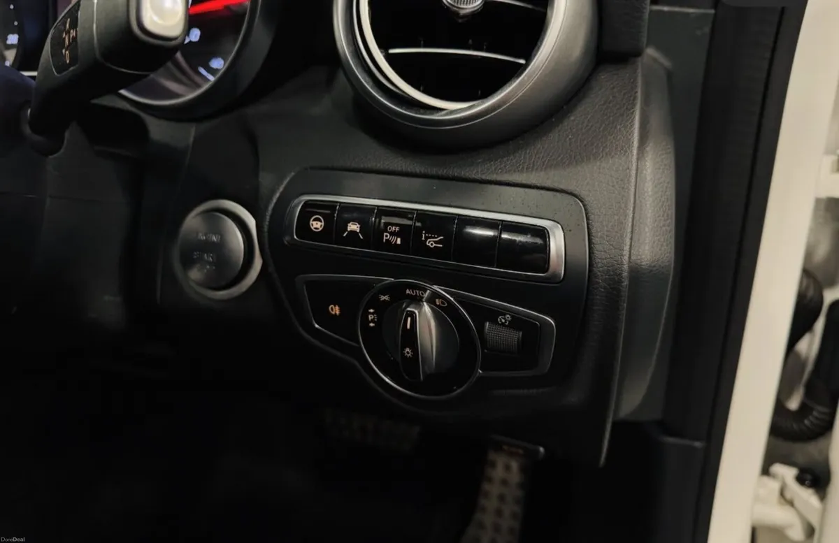 Mercedes-Benz C-Class 2016 - Image 5