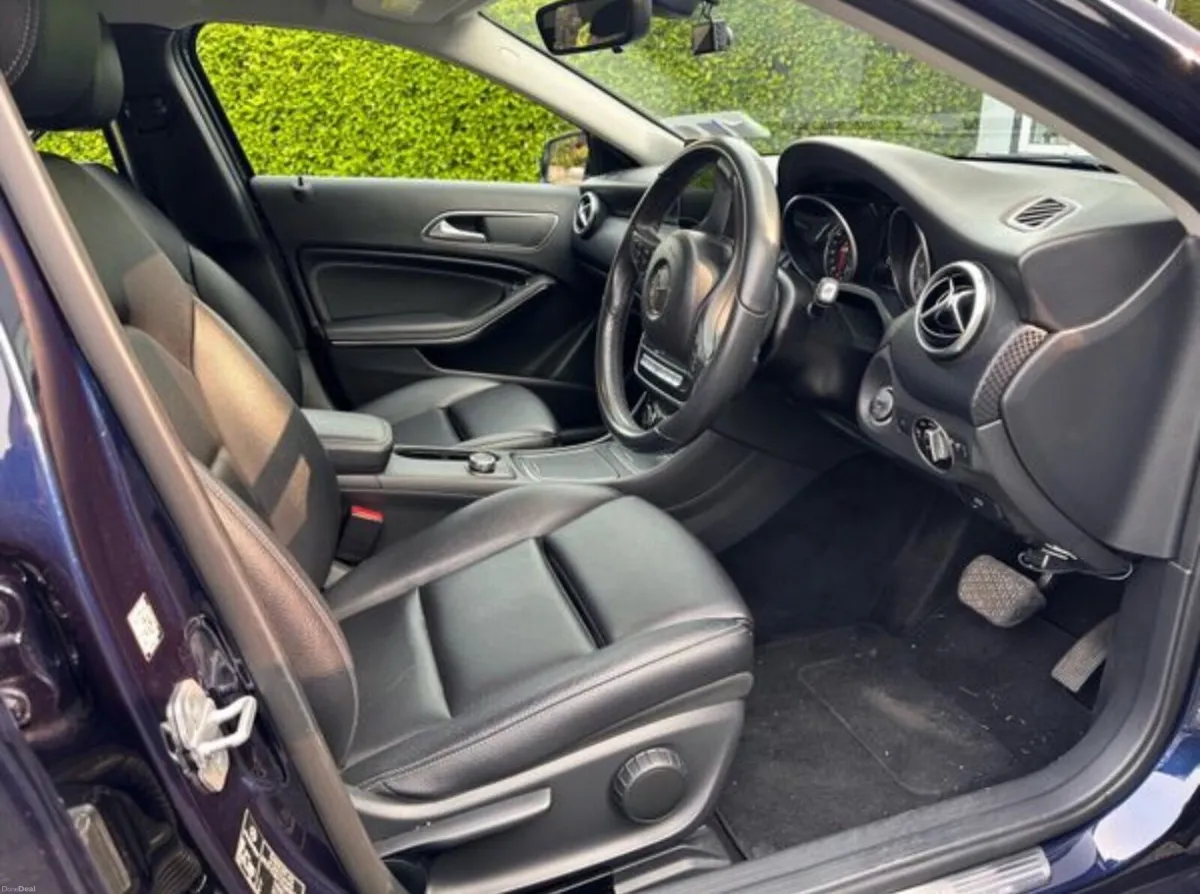 Mercedes-Benz A-Class 2017 - Image 4