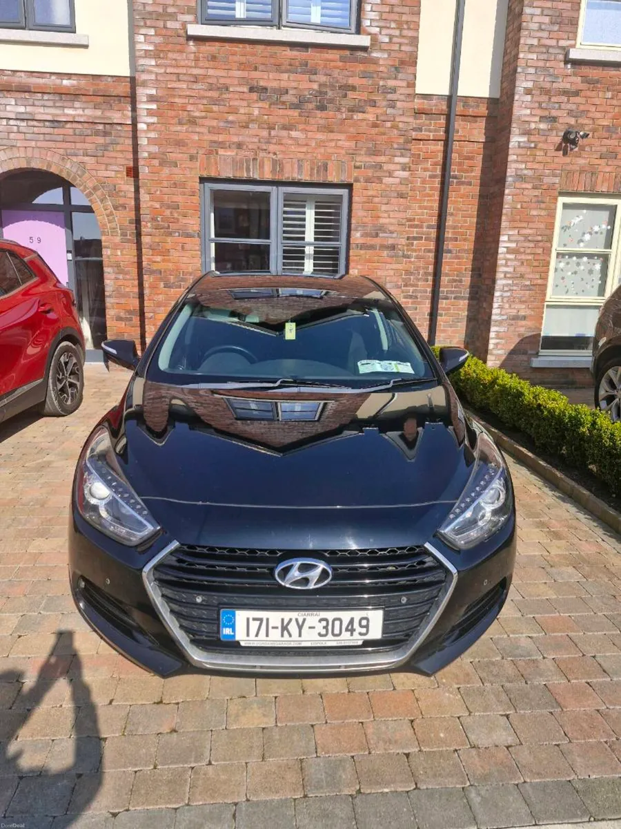 Car - Image 2