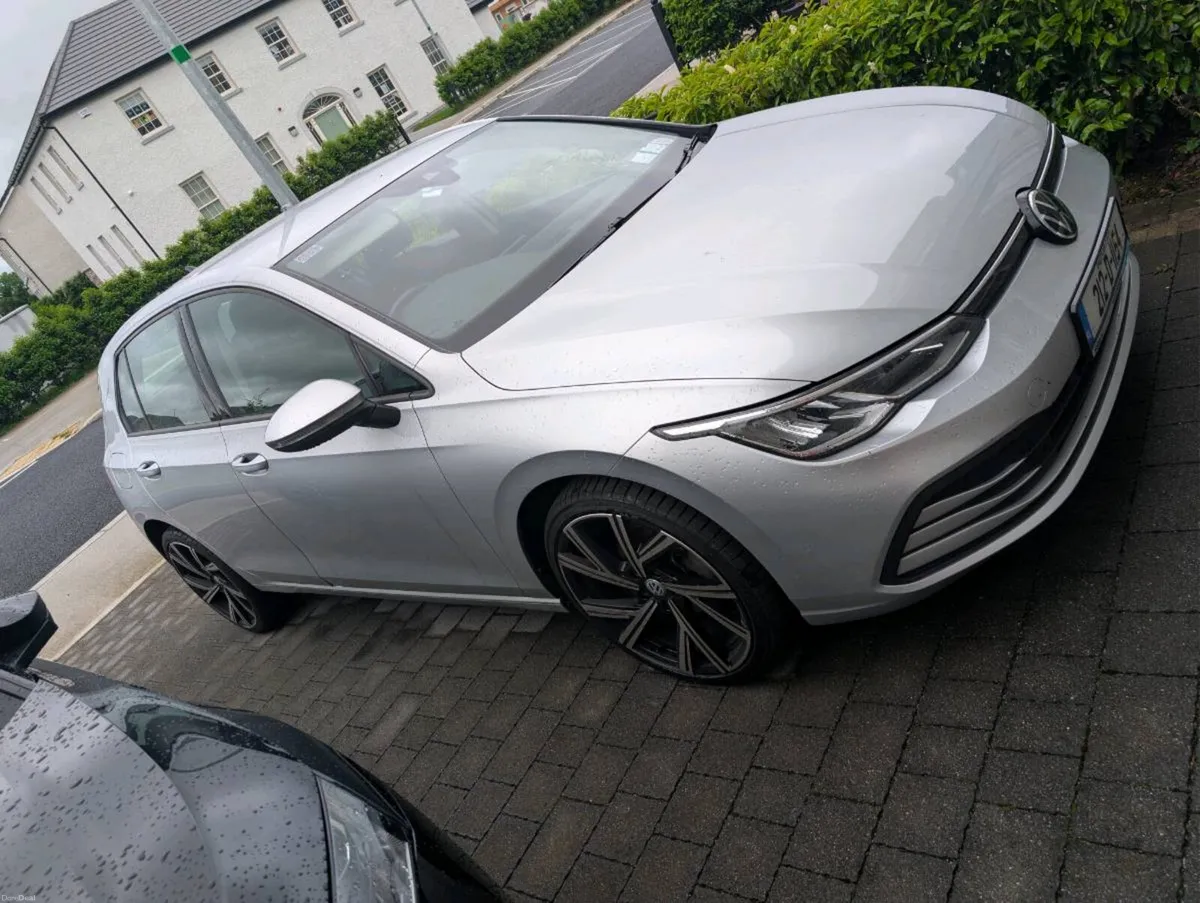 2021 Volkswagen Golf - Image 3