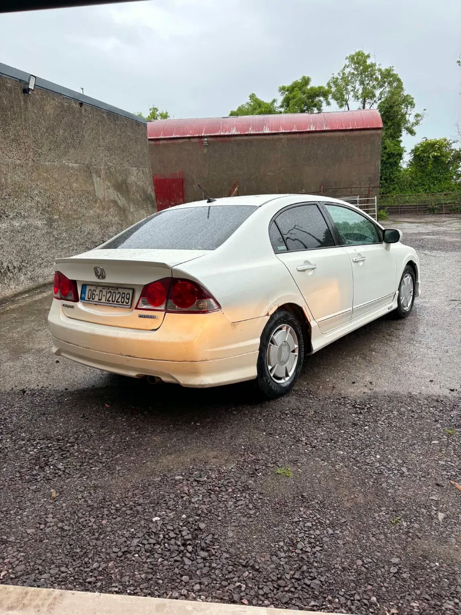 2006 Honda Civic automatic - Image 4