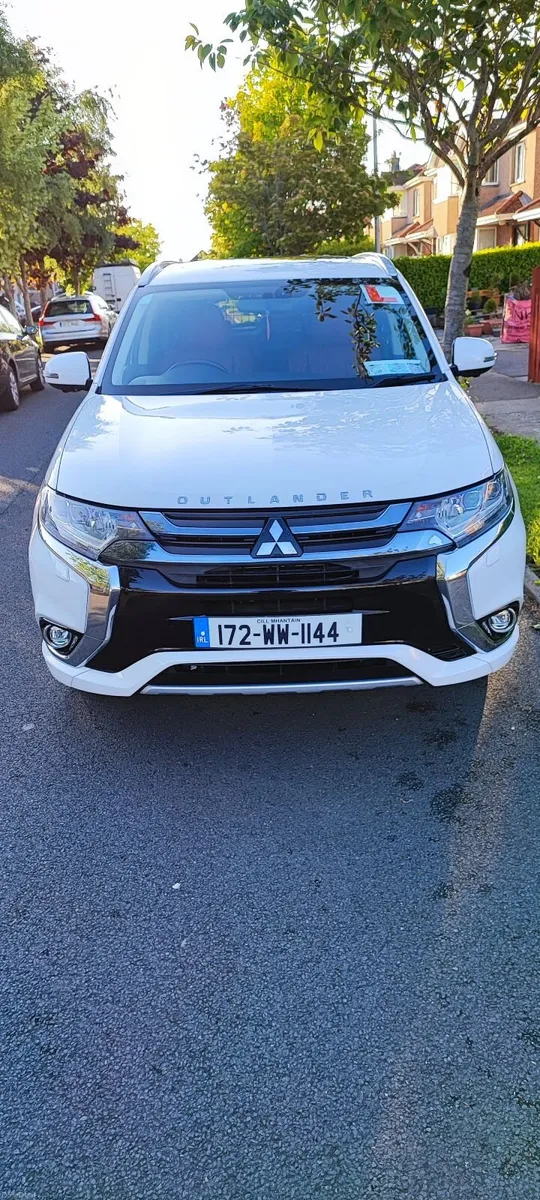Mitsubishi Outlander 2.0 PHEV 5H 2017 S. Edition - Image 1