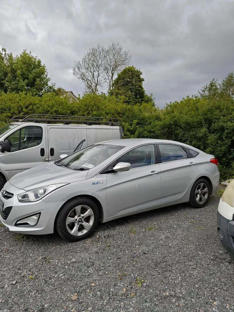 {DAMAGED} Hyundai i40 2014 - Image 3
