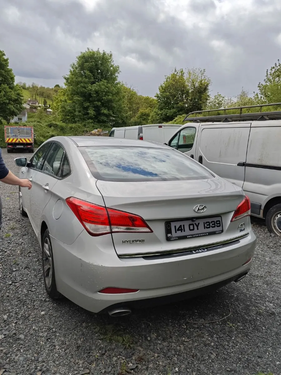 {DAMAGED} Hyundai i40 2014 - Image 4