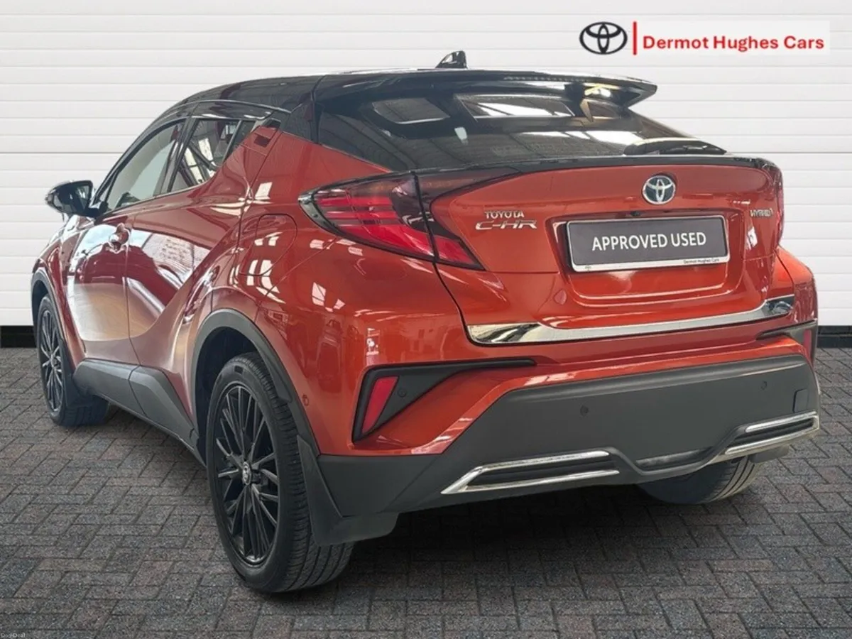 Toyota C-HR 2.0 HYB LAUNCH EDITION 4DR A AUTO - Image 2