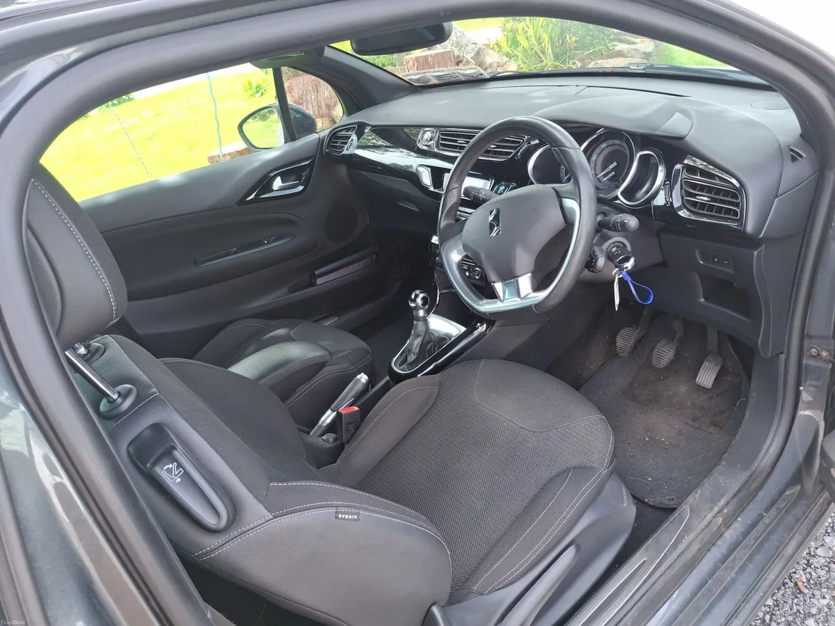 Citroen DS 3 2013 - Image 2