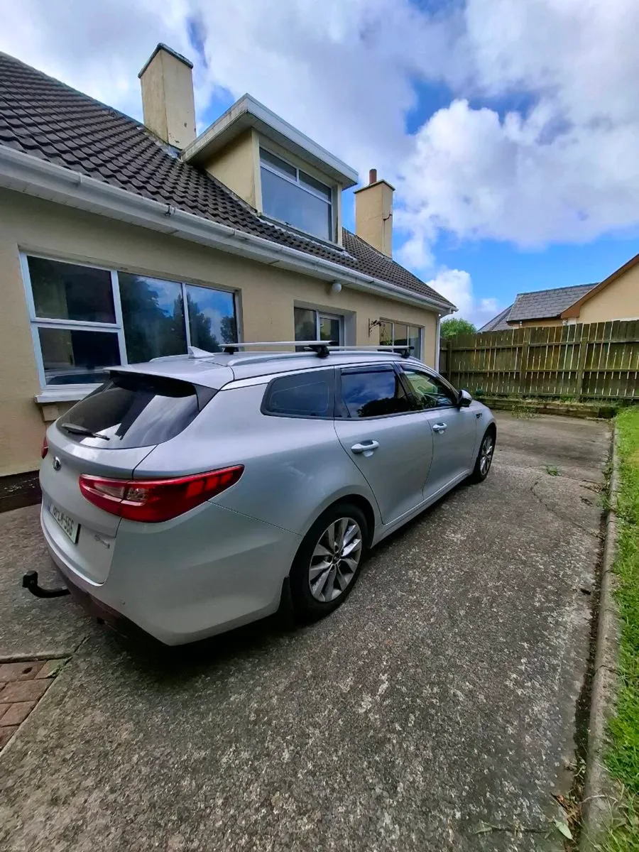 Kia Optima estate - Image 3