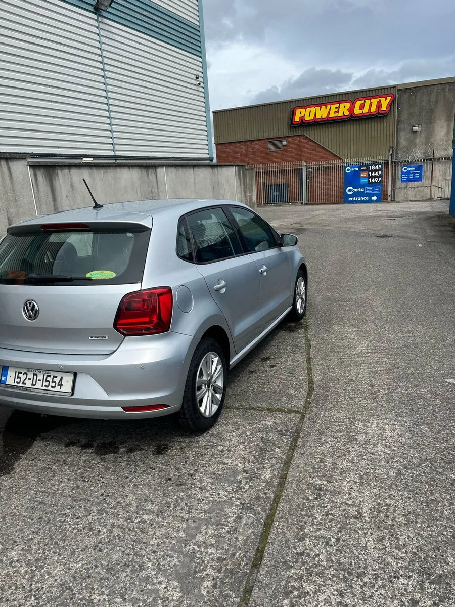 Volkswagen polo - Image 2