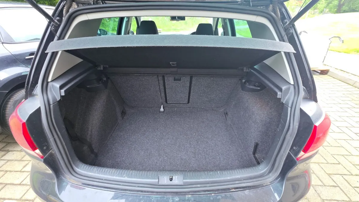 Volkswagen Golf 2012 - Image 4