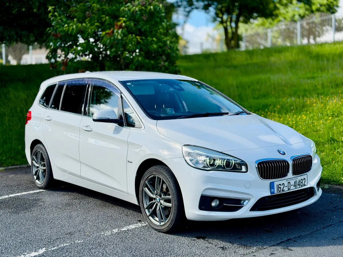 2016 BMW 2 SERIES • 7 SEAT • AUTO • DIESEL • - Image 1