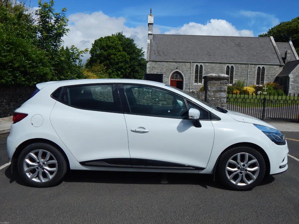 2018 Renault Clio Tax & NCT 01/28 Only 57kms - Image 2