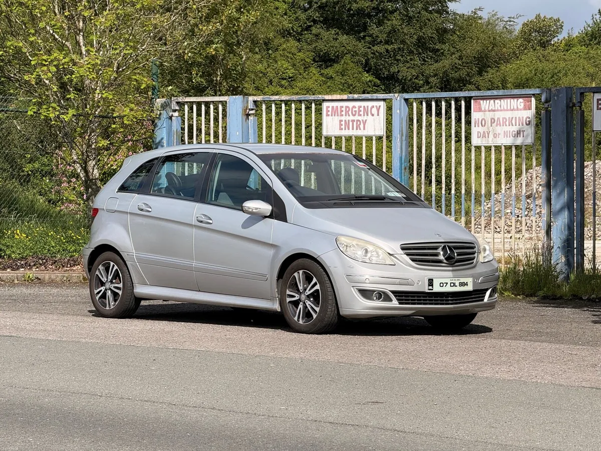 Mercedes b150 AUTO - Image 1