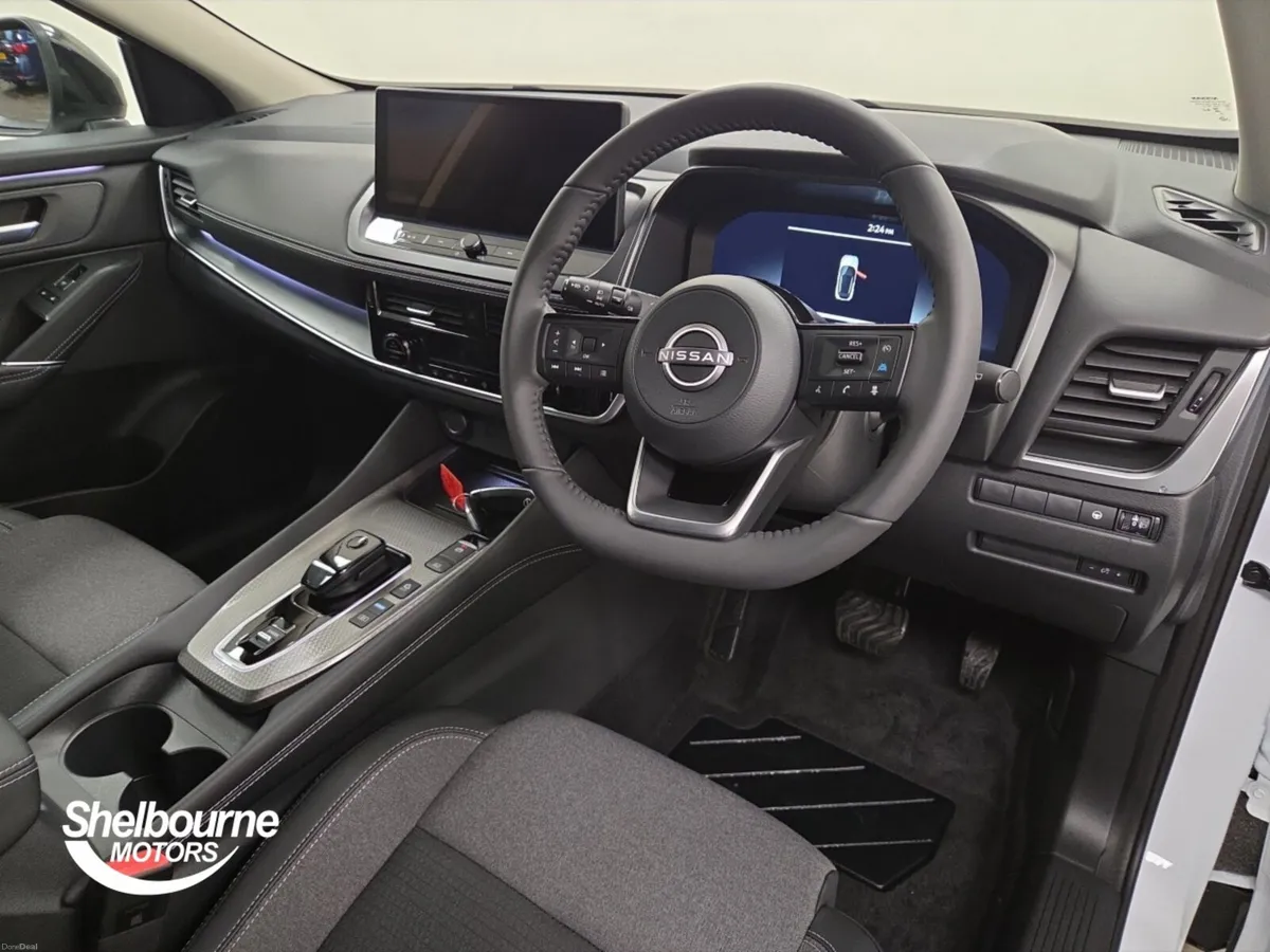 Nissan Qashqai Hatchback N-Connecta - Image 4