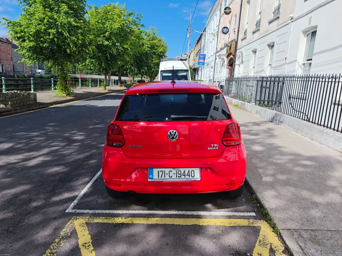 VOLKSWAGEN POLO 2017 TSI 1.2 AUTOMATIC - Image 4