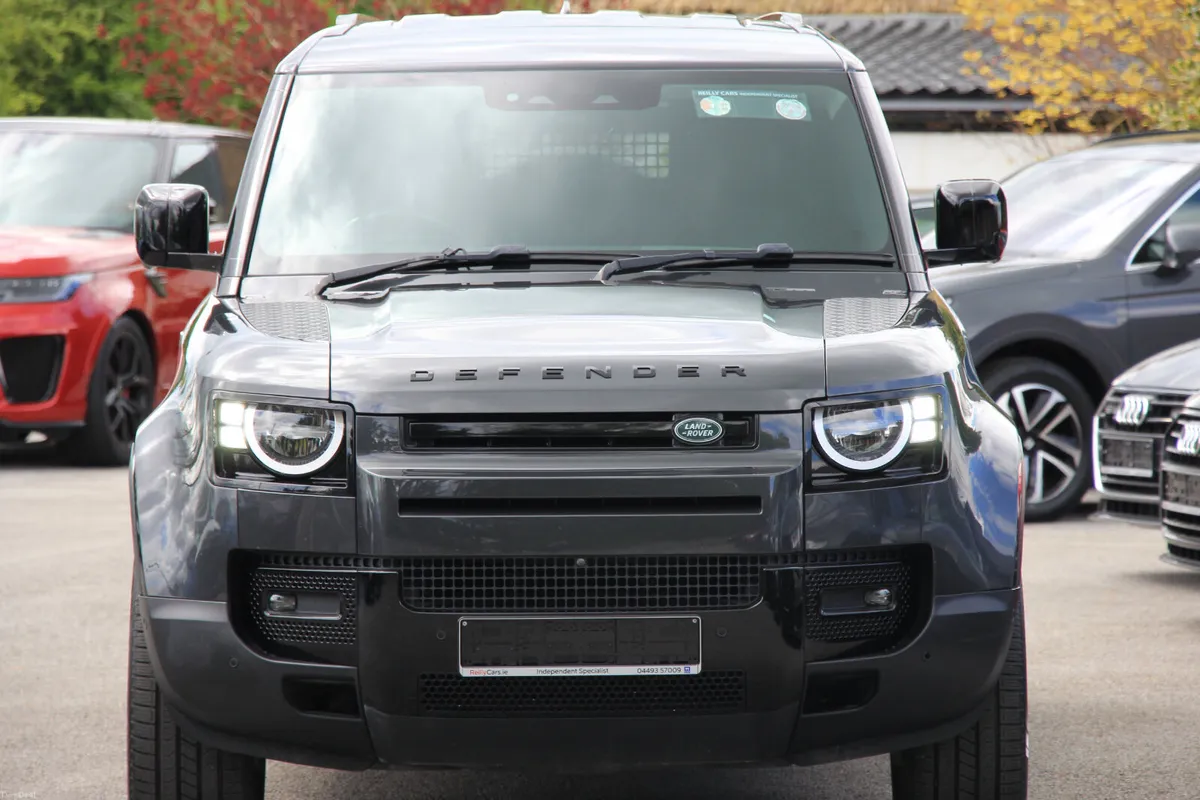 Defender 110 D250 2 seat * High spec - Image 2