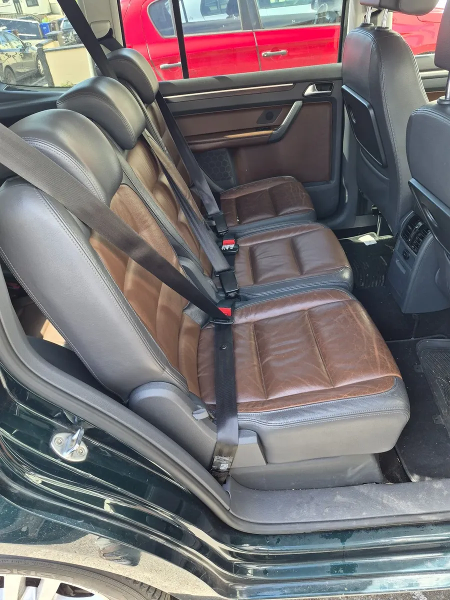 Volkswagen Touran 2012 - Image 4
