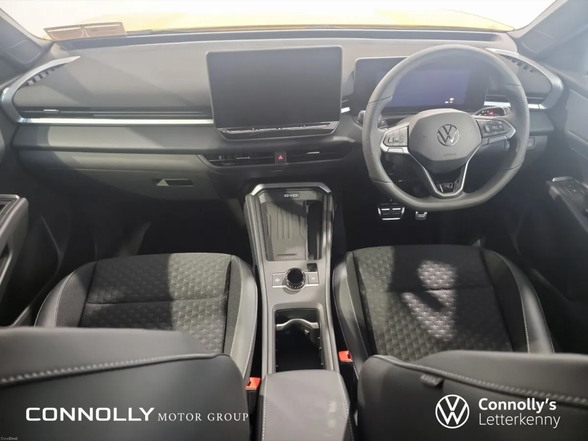 Volkswagen T-Roc R-Line 1.5 TSI MHEV 150HP From €4 - Image 4