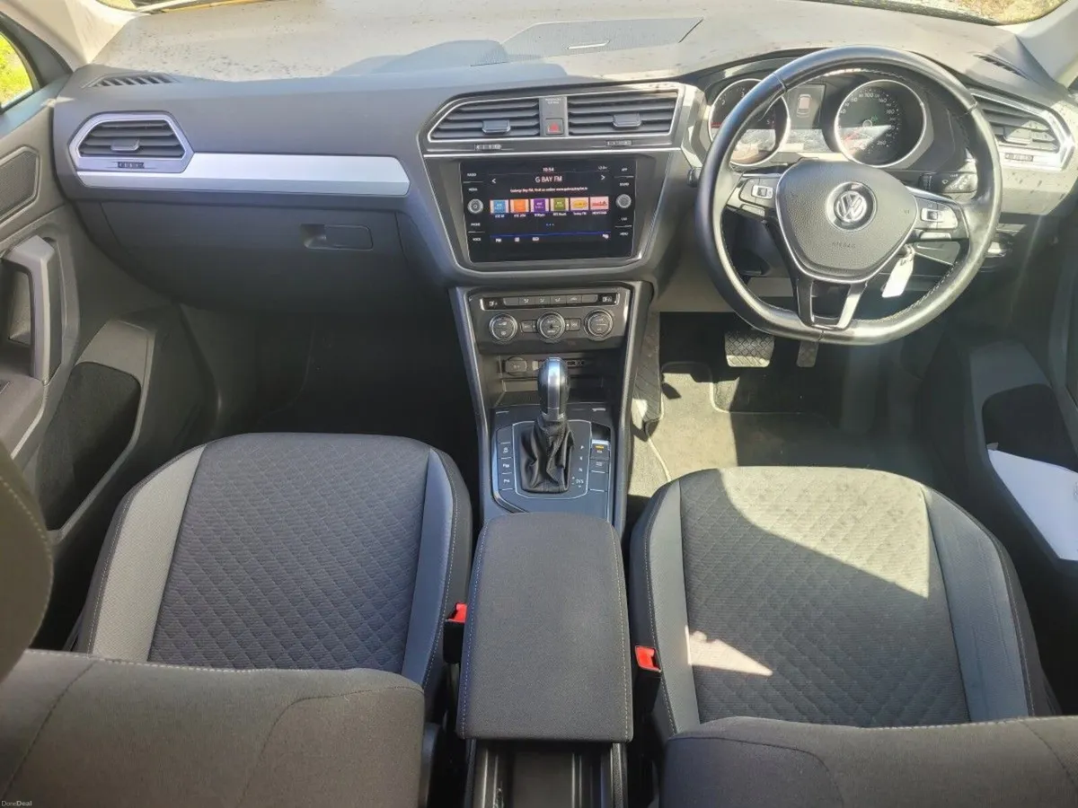 Volkswagen Tiguan AUTOMATIC CL 2.0 TDI 150BHP - Image 3