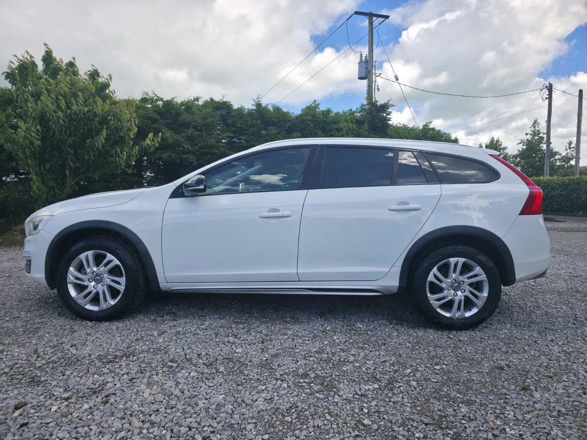 2017 Volvo V60 Cross Country D4 SE Automatic - Image 2
