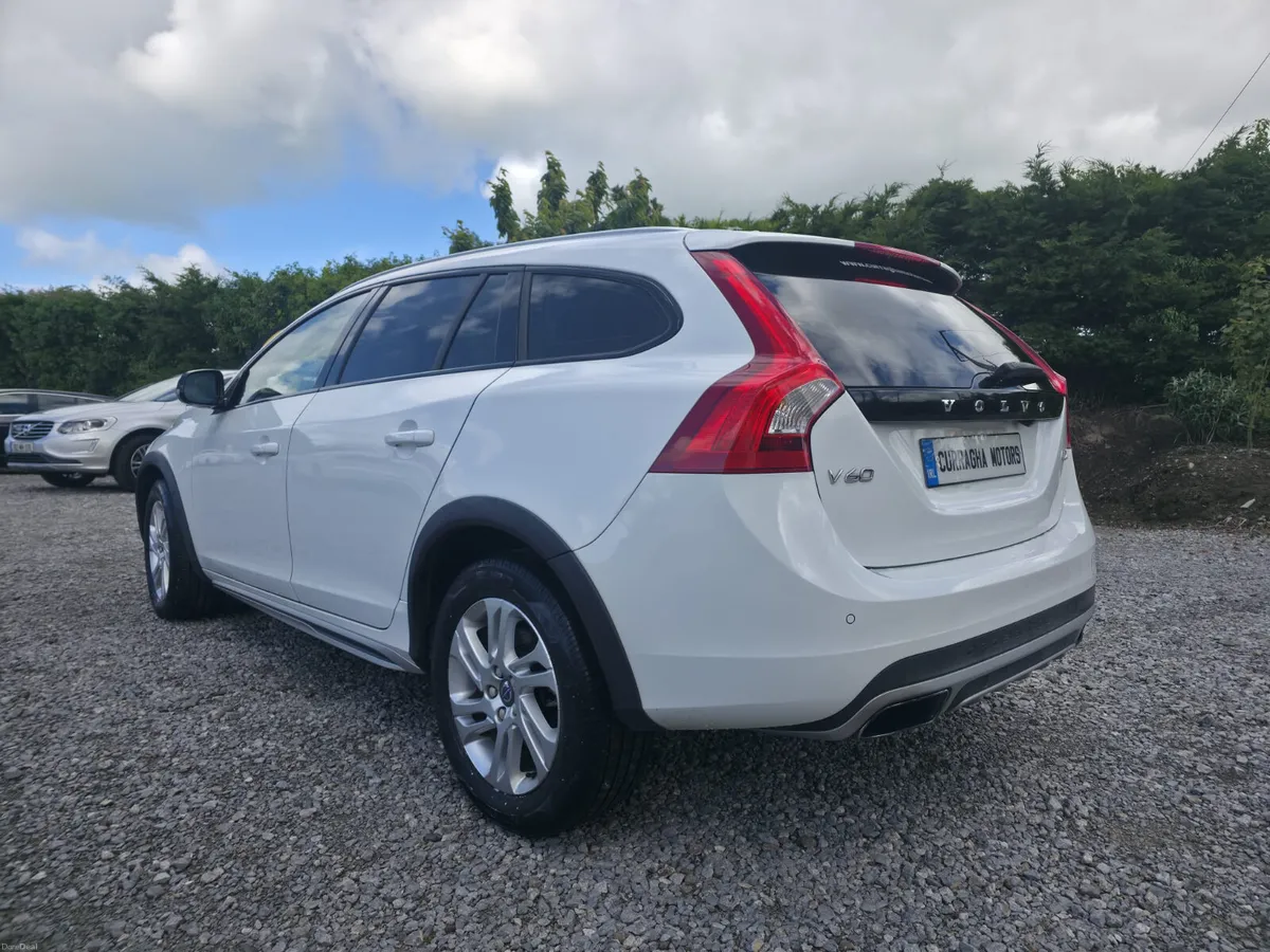 2017 Volvo V60 Cross Country D4 SE Automatic - Image 3