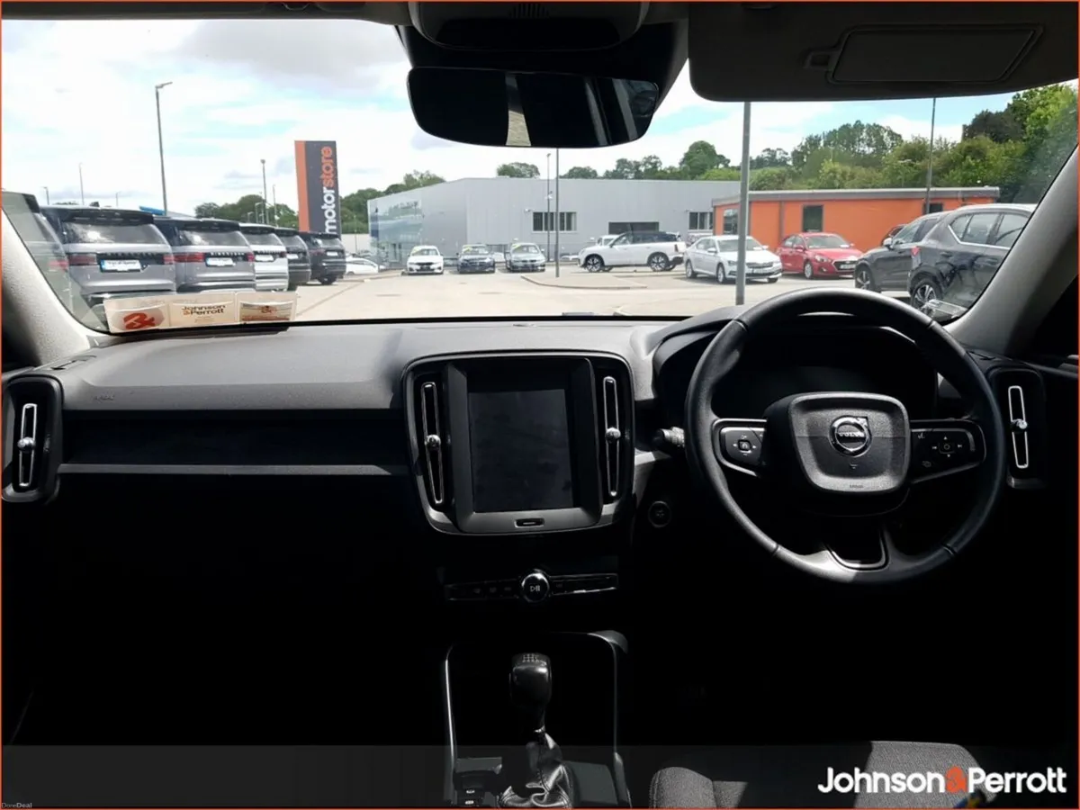 Volvo XC40 D3 150bhp - Image 3