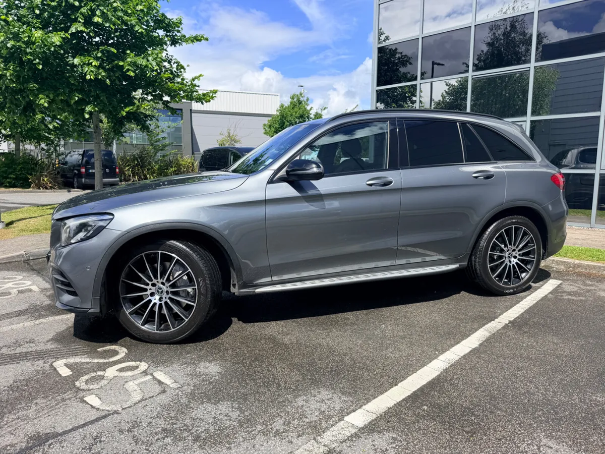 181 Mercedes-Benz GLC 220D 4Matic ~AMG Sports Line - Image 2