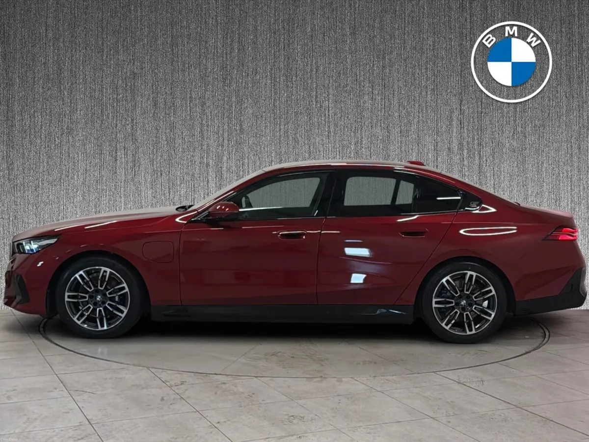 BMW 5-Series 530e M Sport Saloon IMMEDIATE DELIVER - Image 4