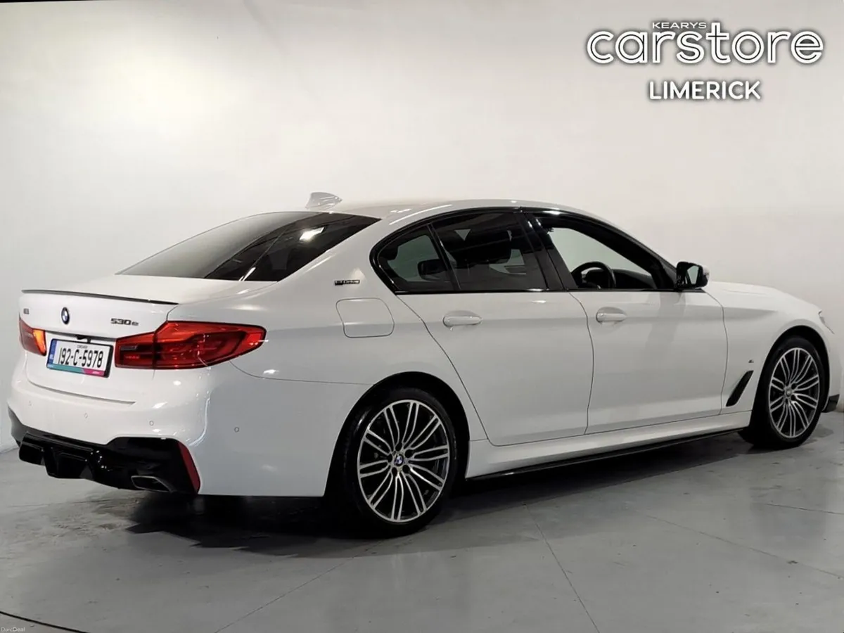 BMW 5-Series 530e M SPORT Auto - Image 3