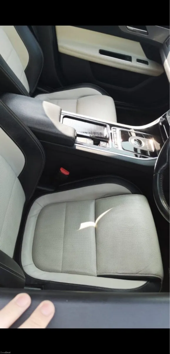2017 (171) Jaguar XF R-Sport 2.0D 180 — Automatic - Image 3