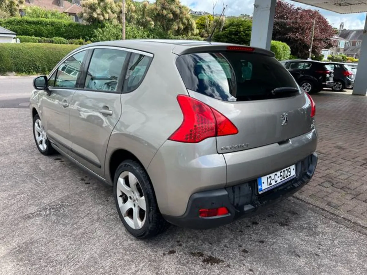 Peugeot 3008 Automatic Active 1.6hdi 112 ECO S - Image 4