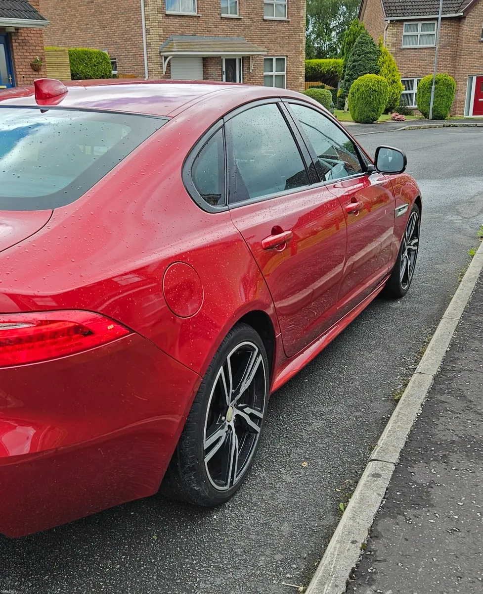 Jaguar XF 2017 - Image 3