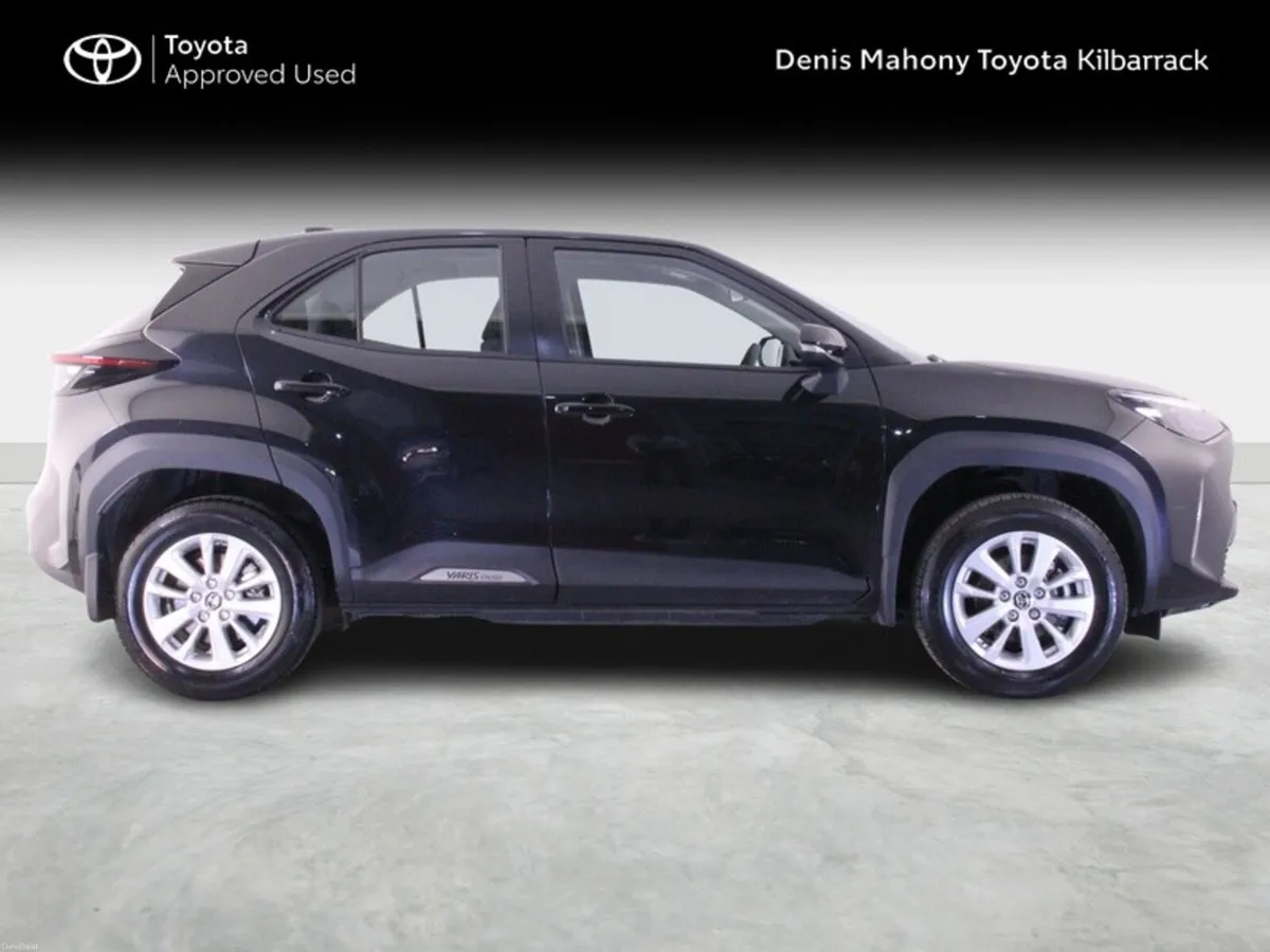 Toyota Yaris Cross Luna Hybrid - Image 3
