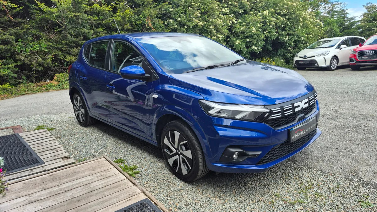 Dacia Sandero 1.0 Low mileage 2025 - Image 2