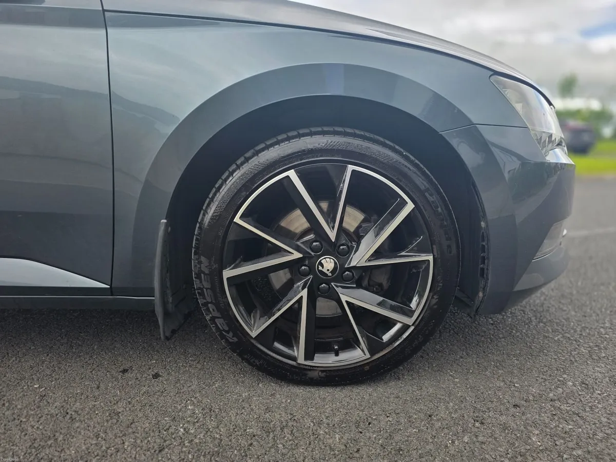 Skoda Superb 1.6L Diesel 2016 - Image 4