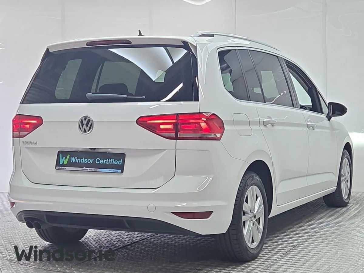 Volkswagen Touran 1.4 TSI Comfortline DSG 7 Seater - Image 3