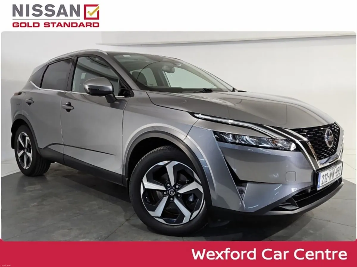 Nissan Qashqai 1.3 SV PREMIUM LOW KM'S - Image 1